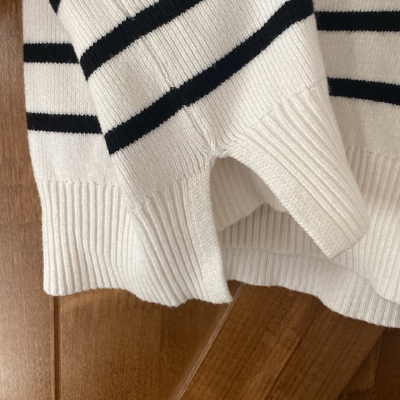 Oversized Casual Ribbed Knit Pullover Sweater size L Cream with Black - Picture 8 of 10